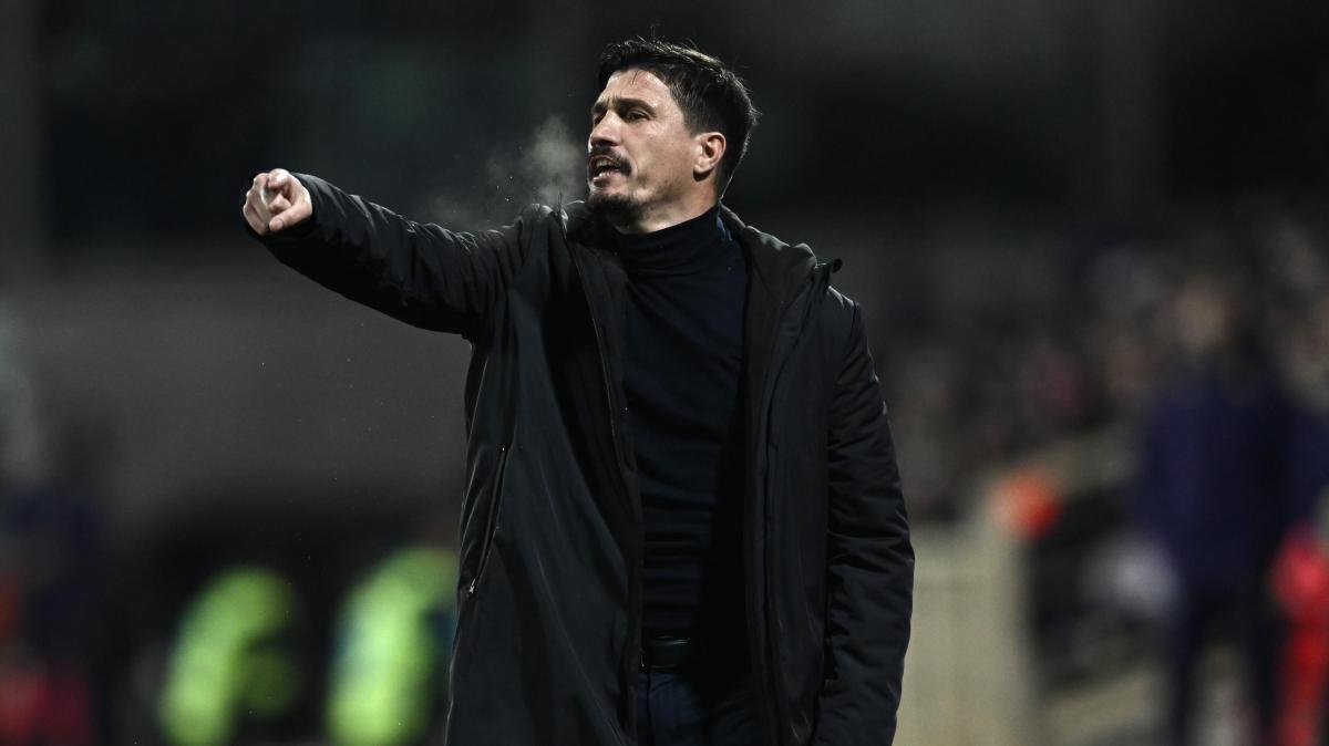 Cagliari Enters Training Camp: Pisacane Takes Proactive Steps Ahead of Cremonese Clash