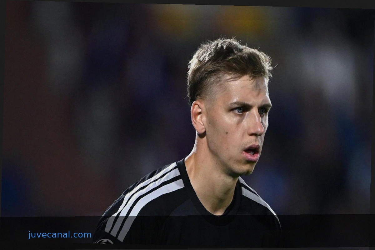 Jean Butez of Como Called Up to French National Team to Replace Injured Risser