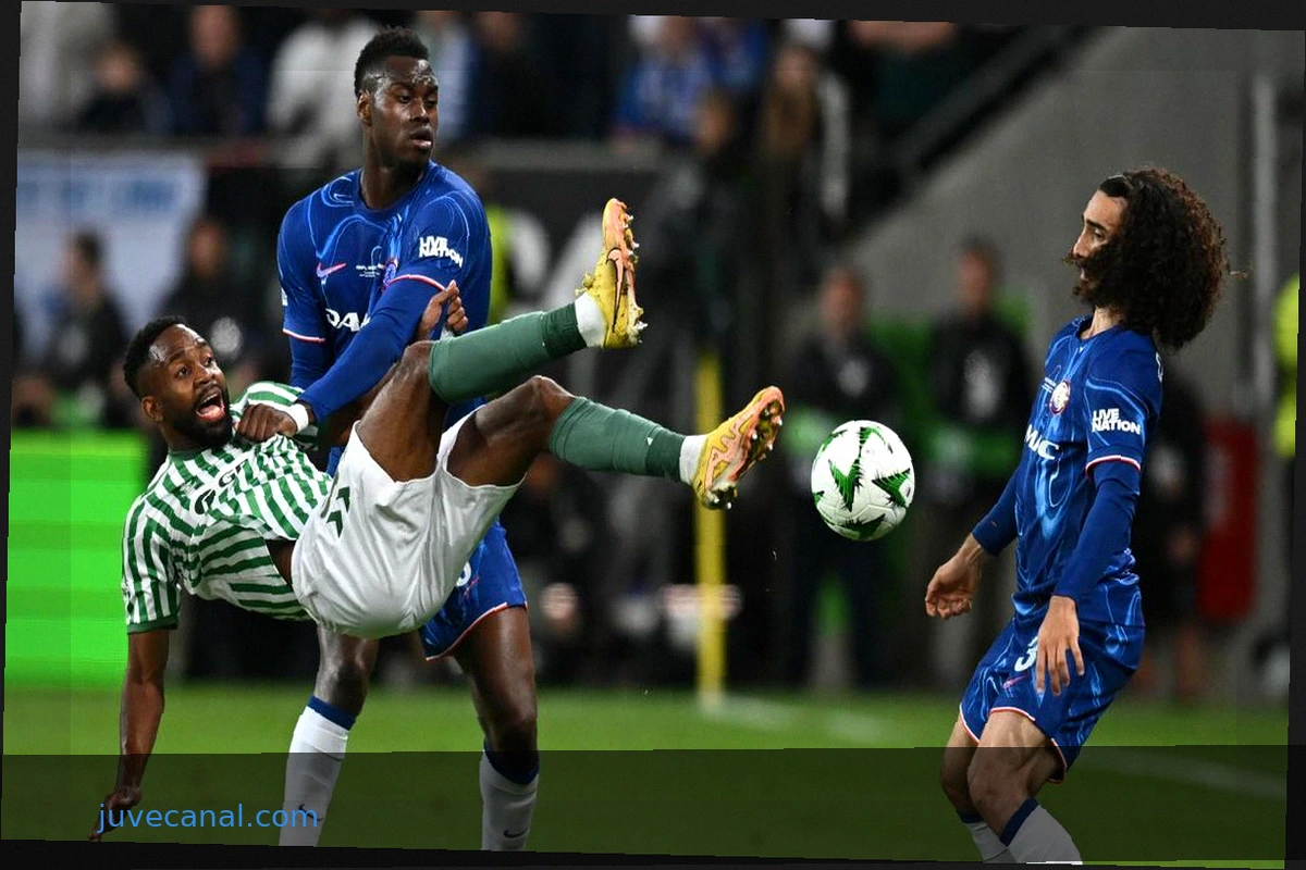 Badiashile, Napoli Leads but Juventus Not Giving Up