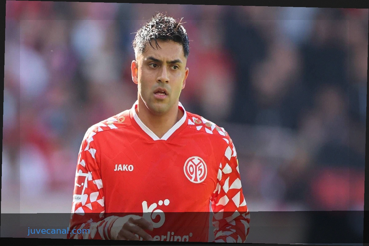 Nadiem Amiri's Surprising Decision: Stays with Mainz 05 Amidst Transfer Speculation