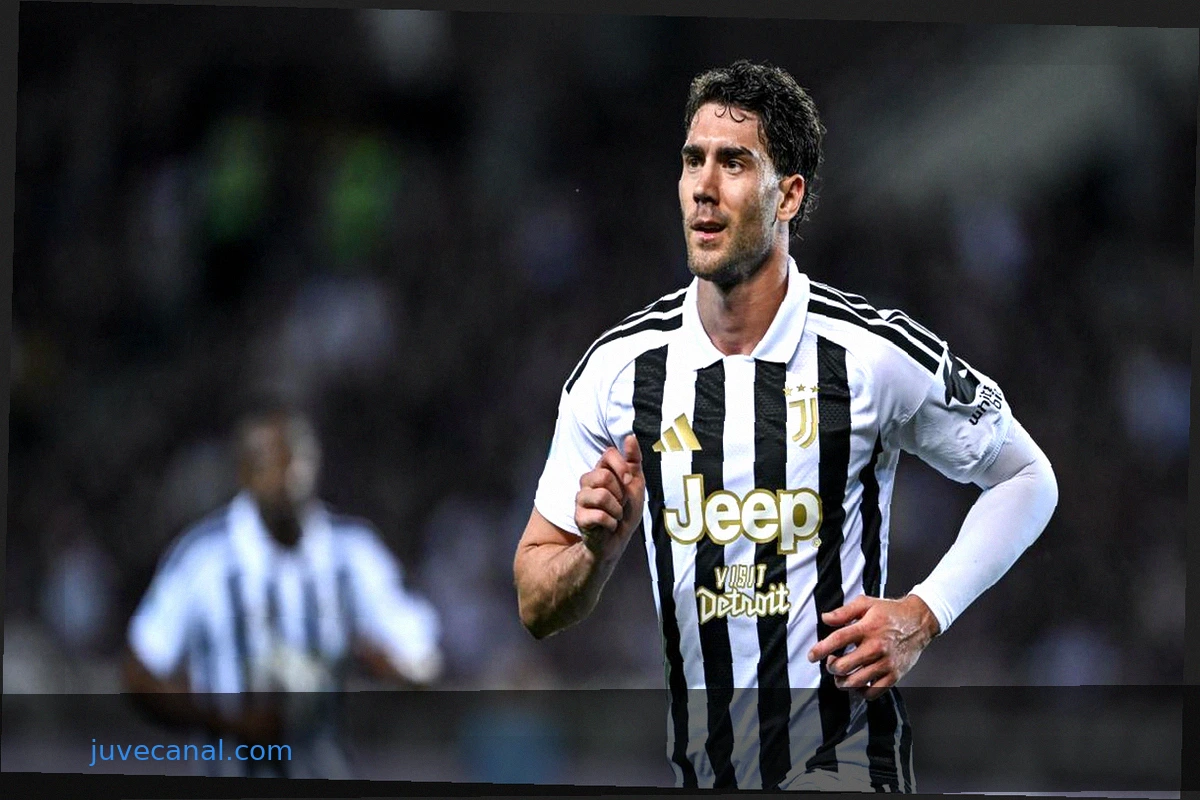 Vlahovic and David: Striker Dilemma